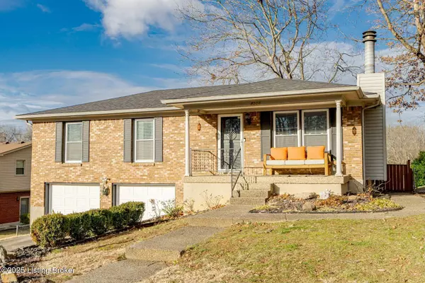 8208 Flicker Pl, Louisville, KY 40214
