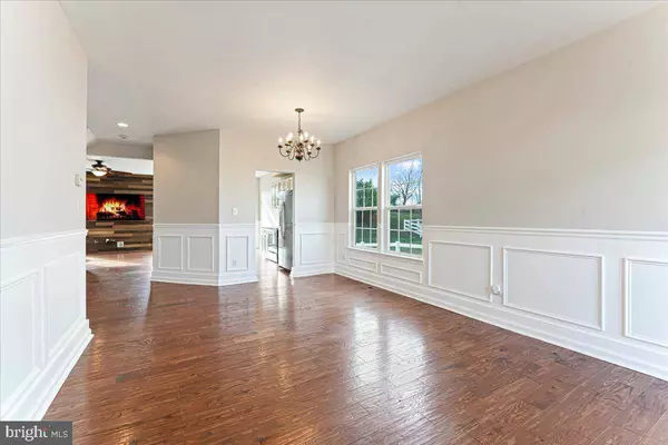 214 S SAVANNA DR, Pottstown, PA 19465