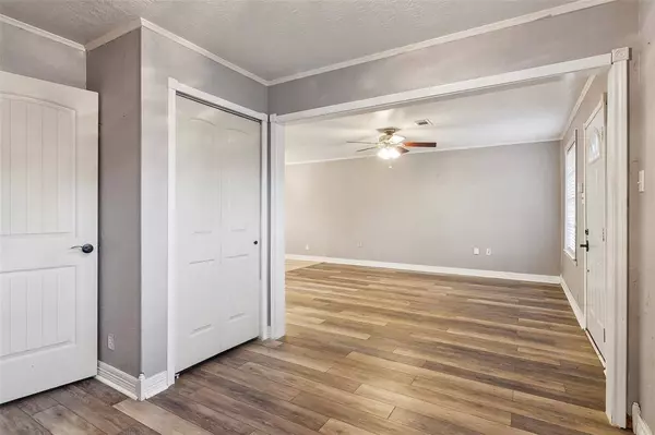 711 21st ST, Nederland, TX 77627