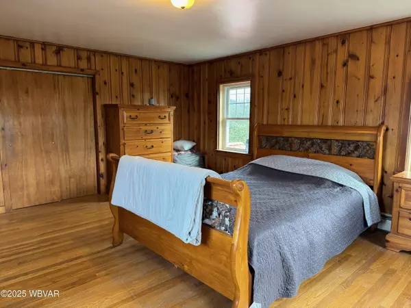 87 QUAKER CHURCH RD, Pennsdale, PA 17756