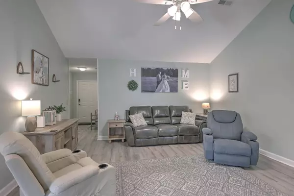 102 Evergreen Magnolia Ave, Goose Creek, SC 29445