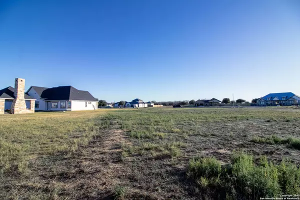 109 TREE FARM DR, Lytle, TX 78052-3984
