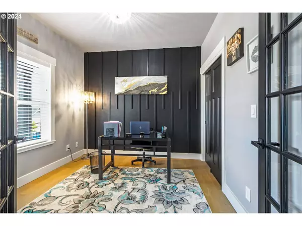 2857 NW Mt. Ashland Ln, Mc Minnville, OR 97128