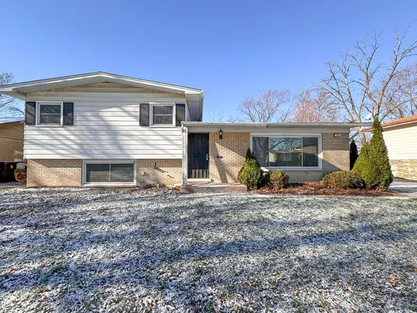 448 N Kenneth Court, Glenwood, IL 60425