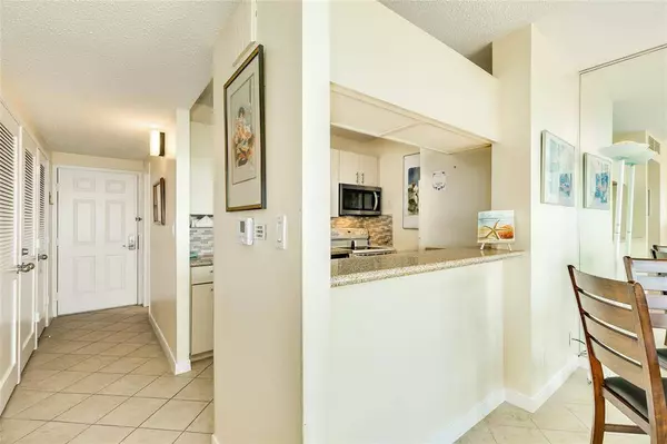 1401 E Beach DR #209, Galveston, TX 77550