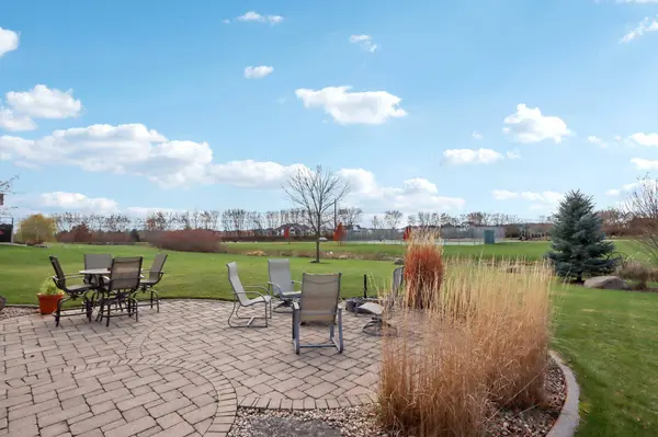 1108 Parkview Circle, Waunakee, WI 53597