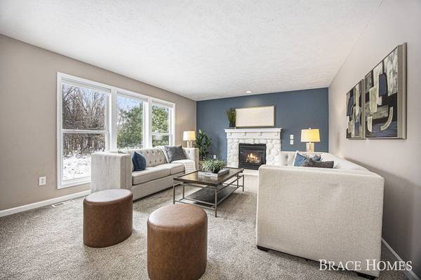 3415 Mason Ridge NE Drive, Grand Rapids, MI 49525