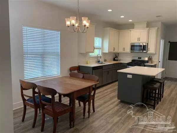 5415 Arrowhead Rd, Pensacola, FL 32561