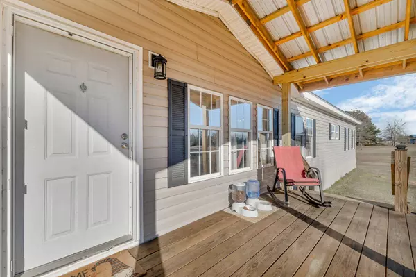 280 Rainey Rd., Moselle, MS 39459