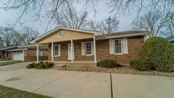 428 Pontiac RD, Schererville, IN 46375