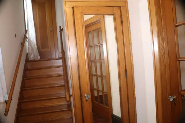 762 Leonard NE Street, Grand Rapids, MI 49503