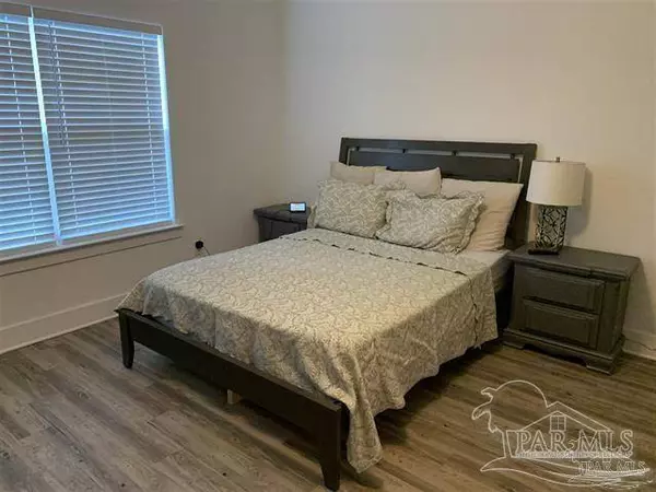 5415 Arrowhead Rd, Pensacola, FL 32561