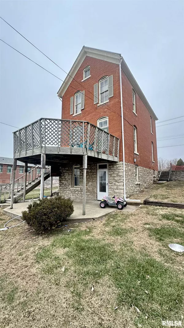 622 YORK ST, Quincy, IL 62301