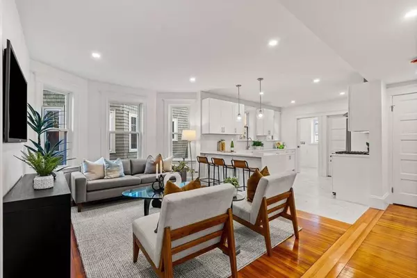 29-31 Cushing St #1, Cambridge, MA 02138