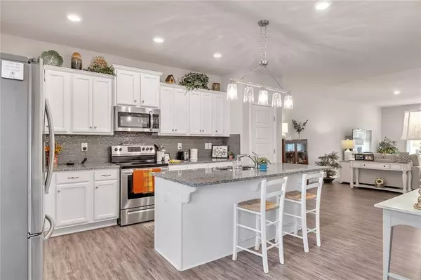 223 Royal Crescent TER, Canton, GA 30115