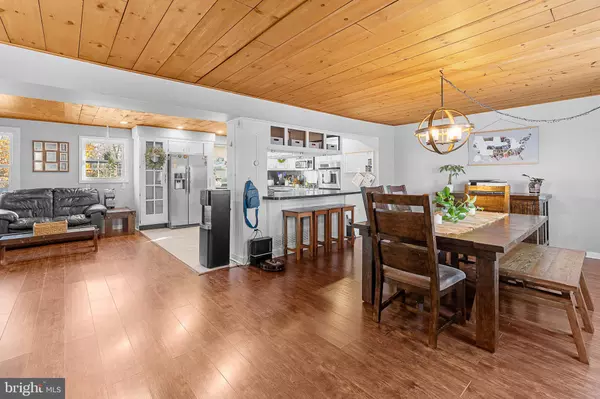 341 BIRMINGHAM RD, Pemberton, NJ 08068