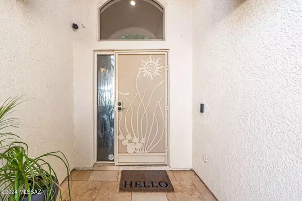 1519 W Sand Pebble Dr Drive, Oro Valley, AZ 85737