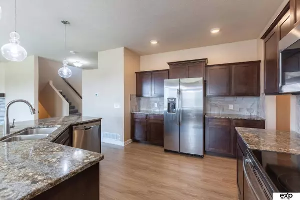 16303 Girard Street, Bennington, NE 68007