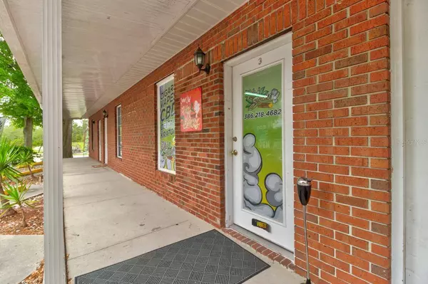 2820 HOWLAND BLVD, Deltona, FL 32725