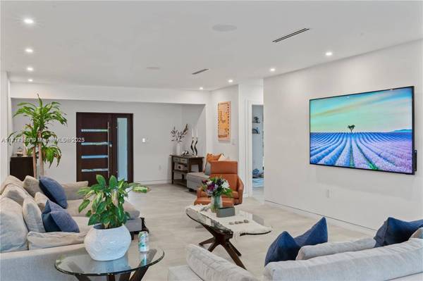 3521 N 34th Ave, Hollywood, FL 33021