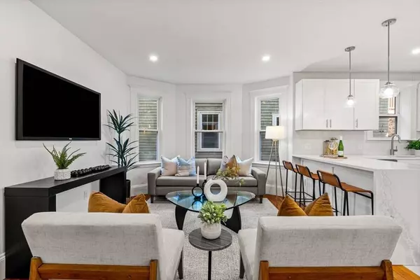 29-31 Cushing St #1, Cambridge, MA 02138