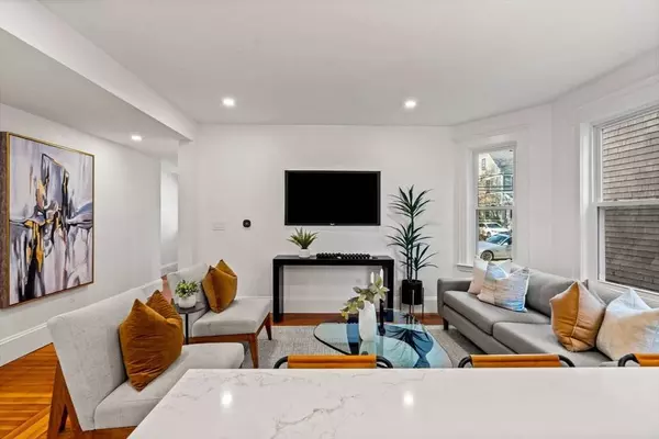 29-31 Cushing St #1, Cambridge, MA 02138