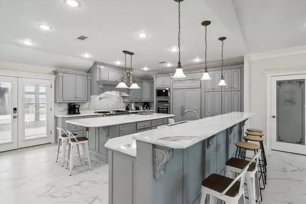 460 Lexington, Vidor, TX 77662