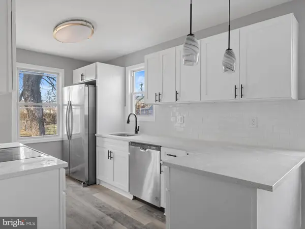 512 OAKWOOD RD, Glen Burnie, MD 21061