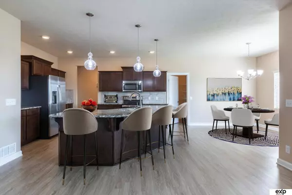 16303 Girard Street, Bennington, NE 68007