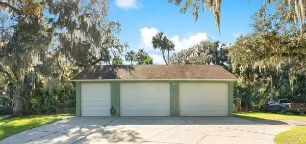 529 TABATHA DR, Osteen, FL 32764