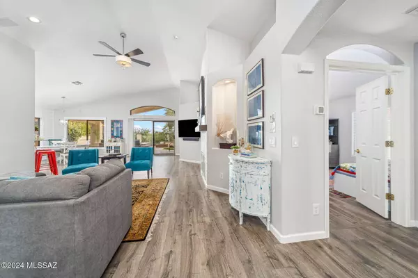 1519 W Sand Pebble Dr Drive, Oro Valley, AZ 85737