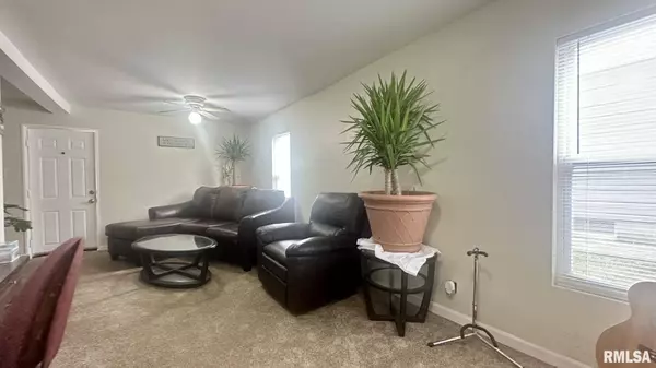 2008 SPRUCE ST, Quincy, IL 62301