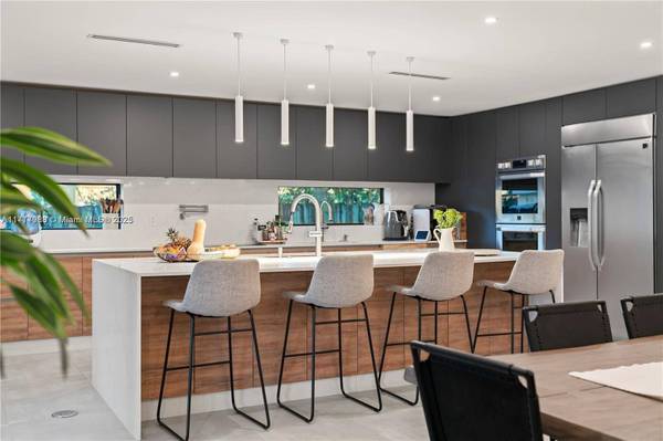 3521 N 34th Ave, Hollywood, FL 33021