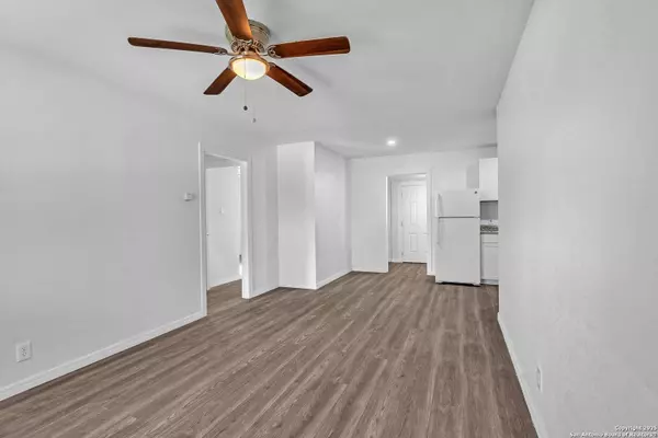 129 HARALD DR, San Antonio, TX 78214-2458