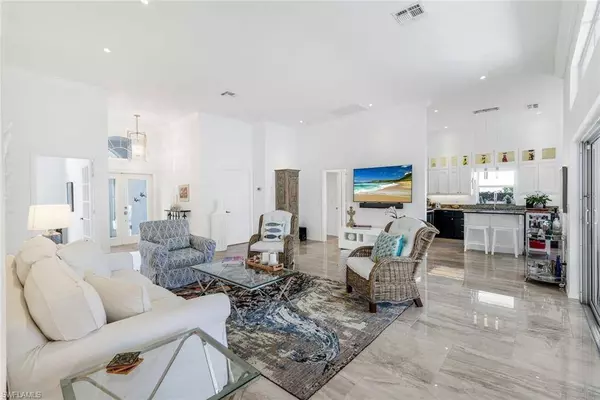 7572 San Miguel WAY, Naples, FL 34109