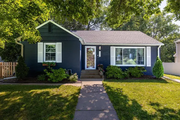 621 Penn AVE S, Minneapolis, MN 55405