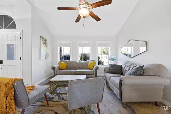 6201 Olive Knolls Drive, Bakersfield, CA 93308