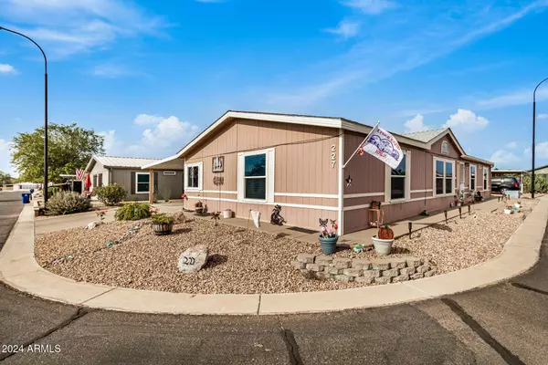 2400 E BASELINE Avenue #227, Apache Junction, AZ 85119