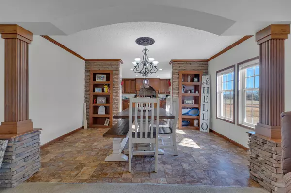 280 Rainey Rd., Moselle, MS 39459