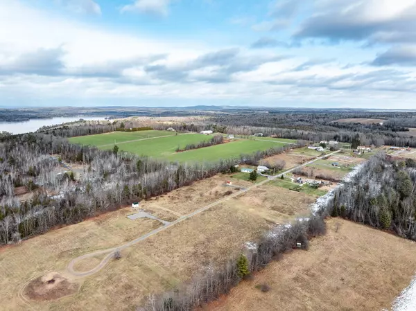 007-018 Indian Heights DR, Saint Albans, ME 04971