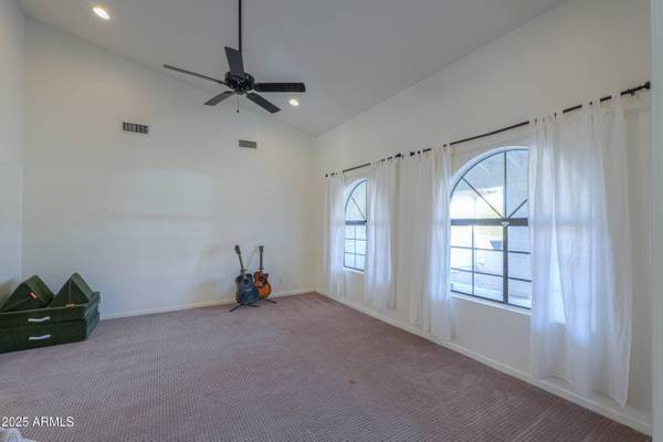 4053 E GLENCOVE Street, Mesa, AZ 85205