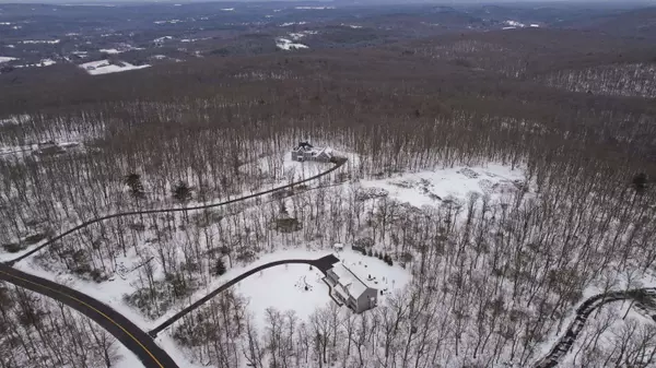 37 Cider Mill Heights, Granby, CT 06060