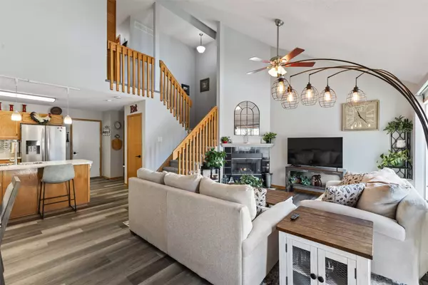 9300 Greenspire Drive #61, West Des Moines, IA 50266