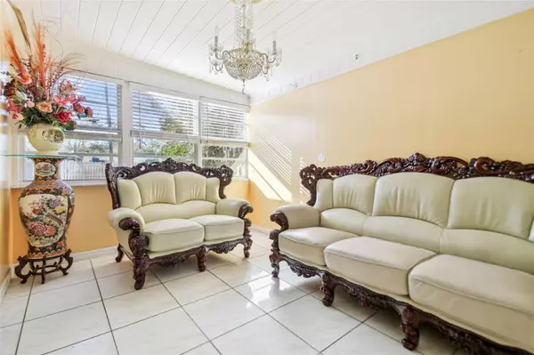 1905 E BROAD ST, Tampa, FL 33610