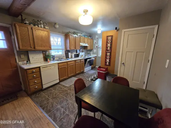 1824 5TH AVE N, Grand Forks, ND 58203