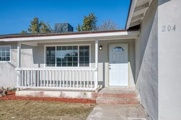 204 W Kaviland AVE, Fresno, CA 93706