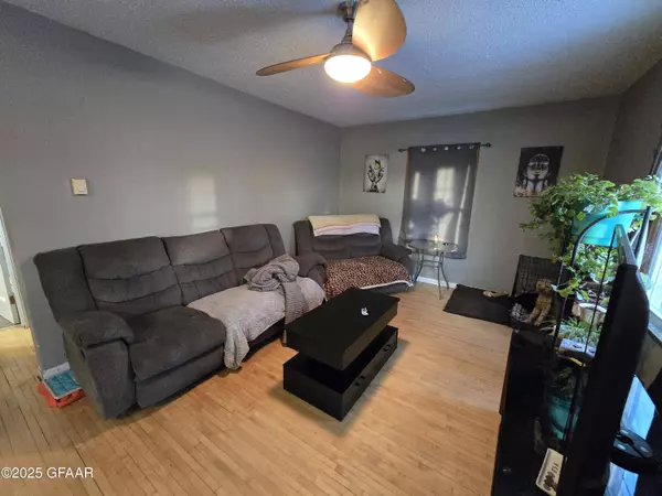 1824 5TH AVE N, Grand Forks, ND 58203