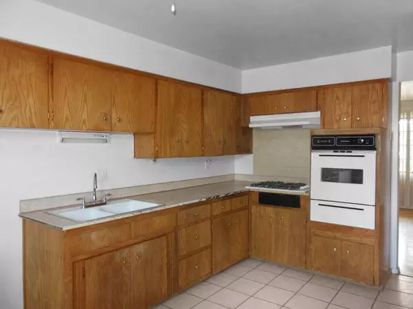 933 LOUISIANA BLVD SE, Albuquerque, NM 87108