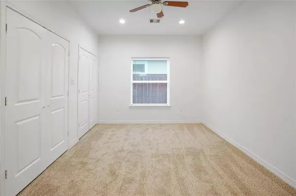 8147 Chateau ST, Houston, TX 77028