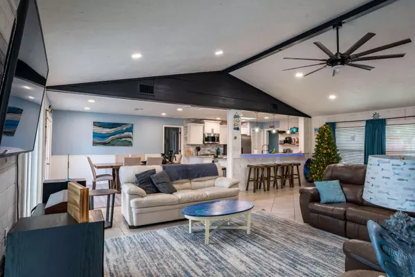 Renaissance Blvd, Venice, FL 34293